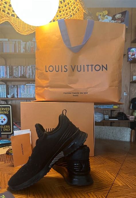 Louis Vuitton vnr sneakers black